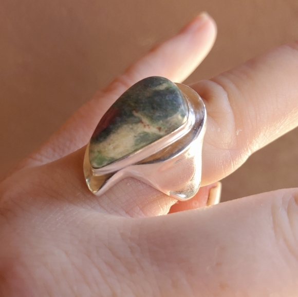 New Men's Ruby Fuchsite 925 Silver Ring. - Picture 4 of 15